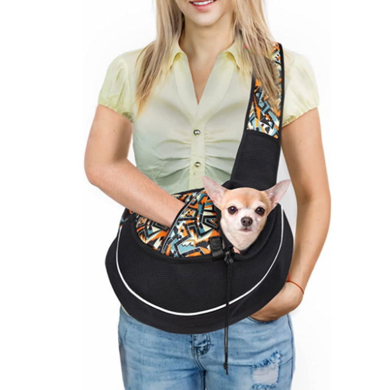 Portable Pet Carrier Bag – Outdoor Crossbody Bag for Dogs and Cats